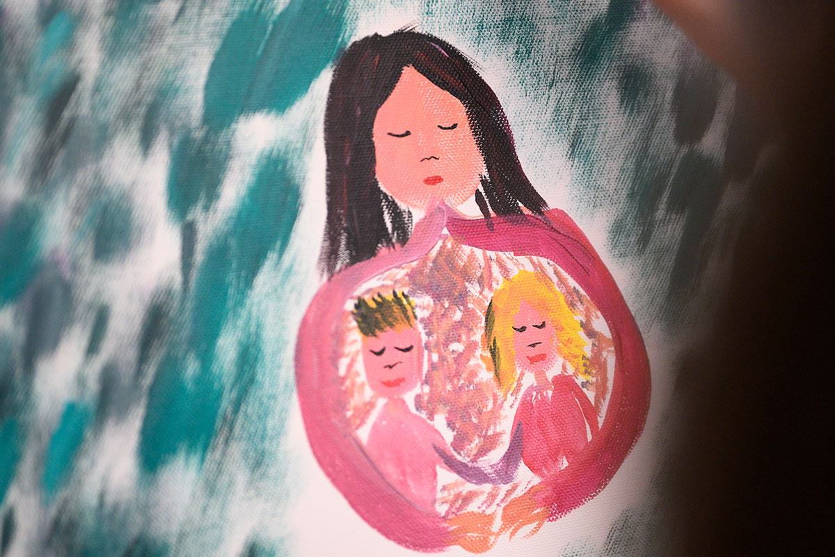 Pintura de madre con niños