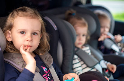 Un paseo sin preocupaciones: descubre cómo los sistemas de retención infantil mantienen a tus hijos a salvo en el auto