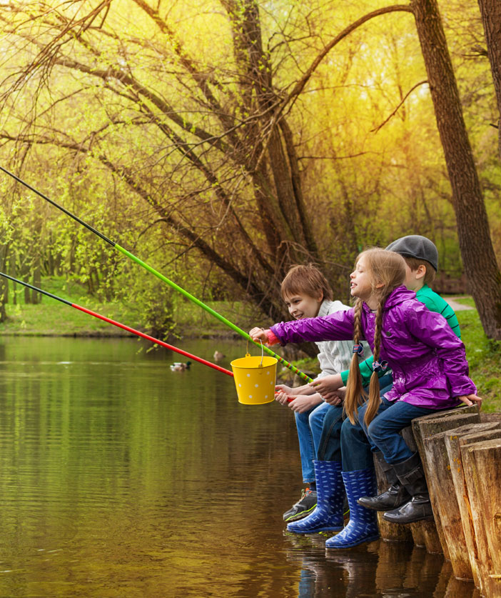Pareja con una niña en un parque | Cobertura en el Inteiror