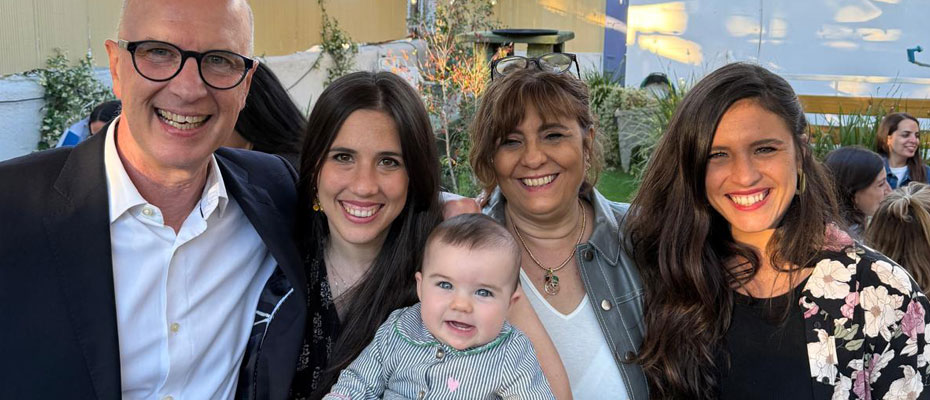 Prof. Dra. Mabel Goñi junto a su familia | Conociendo a tu médico